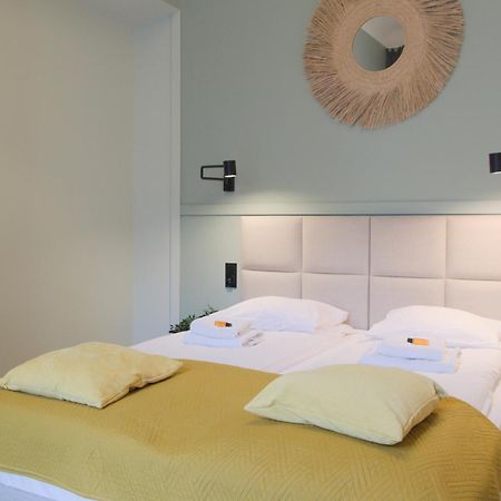 Classic Apartments Pilsudskiego Street Krakow Luaran gambar