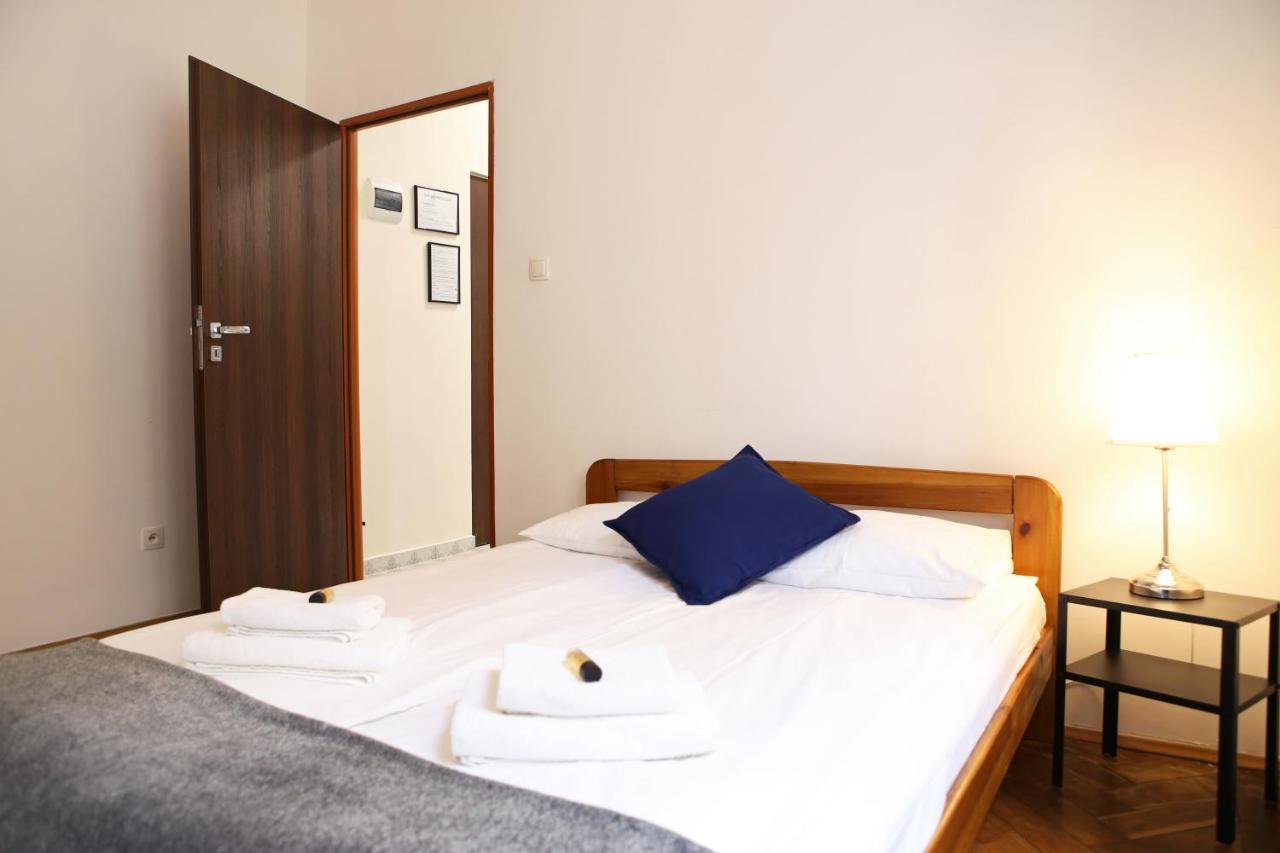 Classic Apartments Pilsudskiego Street Krakow Luaran gambar