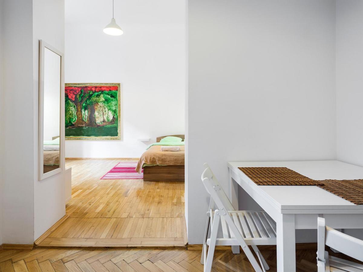 Classic Apartments Pilsudskiego Street Krakow Luaran gambar