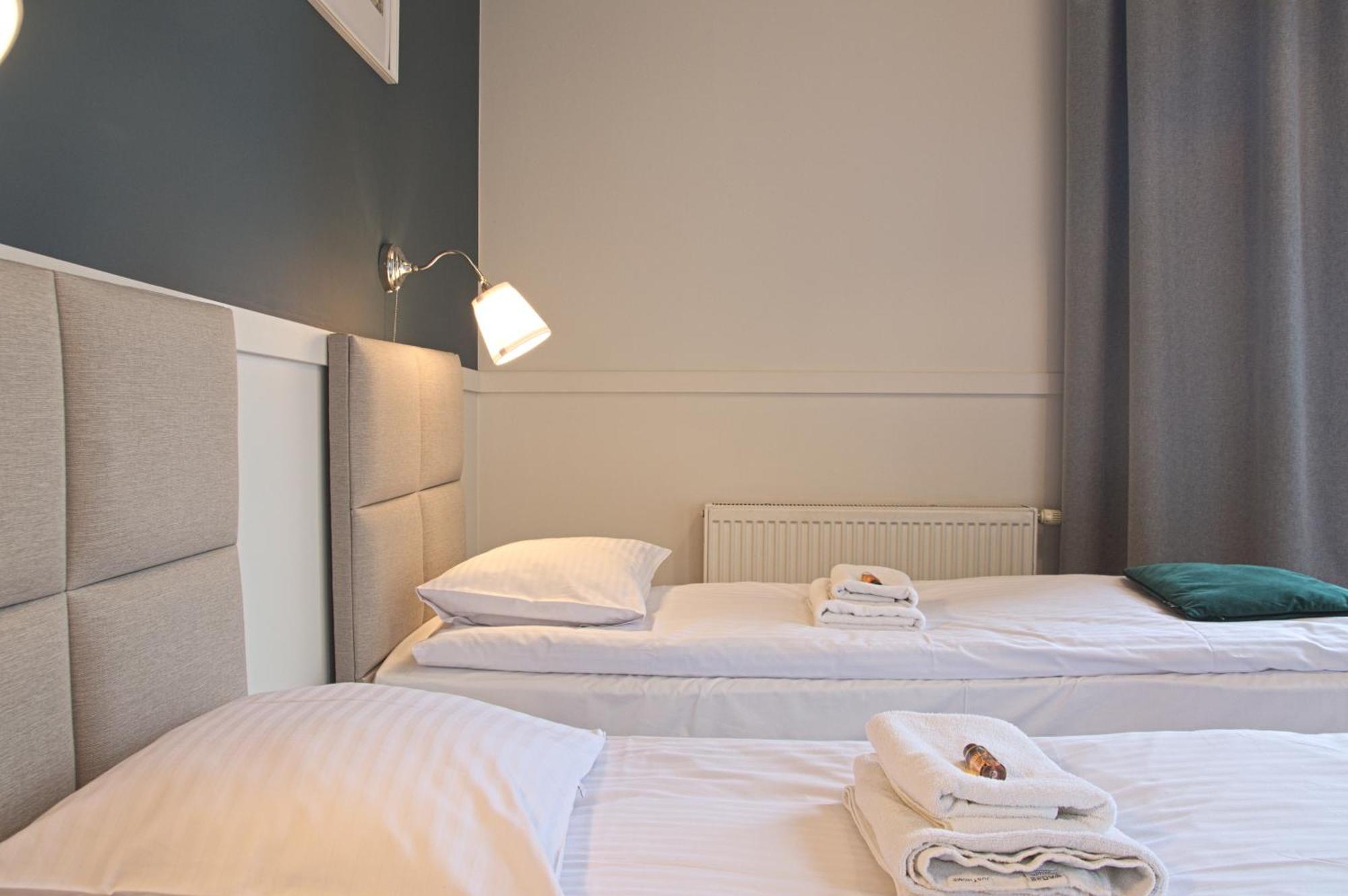 Classic Apartments Pilsudskiego Street Krakow Luaran gambar