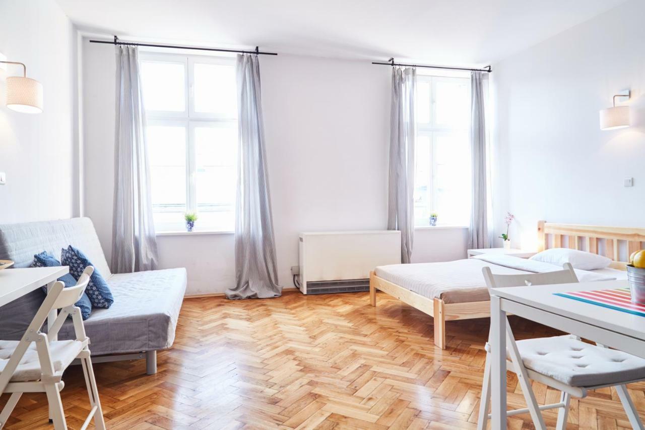 Classic Apartments Pilsudskiego Street Krakow Luaran gambar
