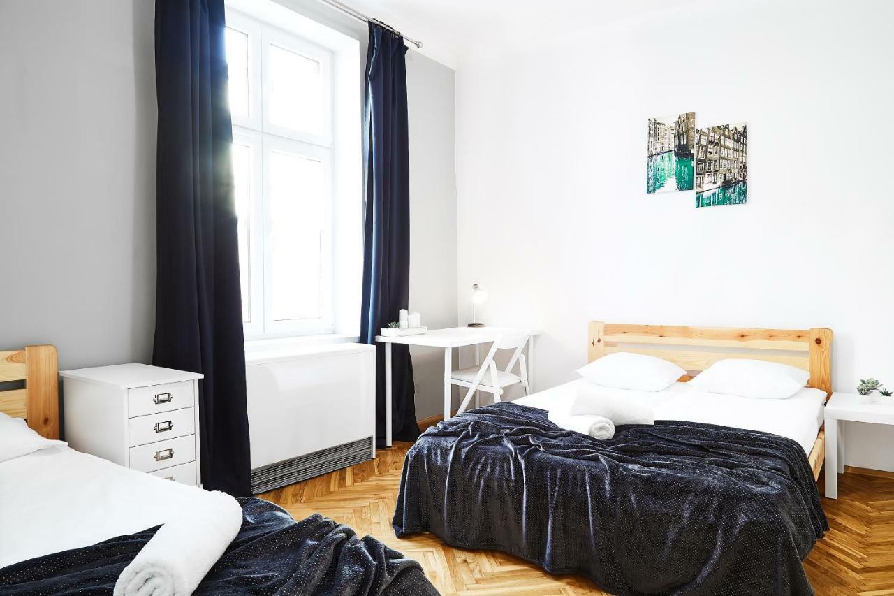 Classic Apartments Pilsudskiego Street Krakow Luaran gambar